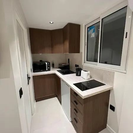 Apartament Centre A 3 Minutes Du Palais Des Festivals